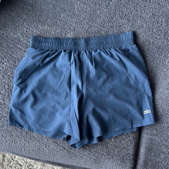 COPY - ALO Yoga Blue Athletic Shorts with Elastic Waistband w liner.  Size M. - Picture 1 of 3